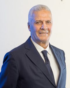 الأستاذ / محمود الحلو