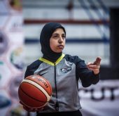 الإتـحـاد الـدولـي لـكـرة الـسـلـة يختار المصرية سارة جمال للتحكيم في أولمبياد طوكيو 2021