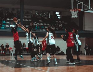 سبورتنج بدون هزيمة والزمالك ينافس للابتعاد عن الهبوط.. تعرف على مواجهات دور الـ 8 في دوري السوبر للسيدات