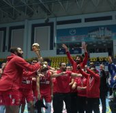 الأهلي بطلًا لكأس مصر “رجال” بعد الفوز على الزمالك 72-65